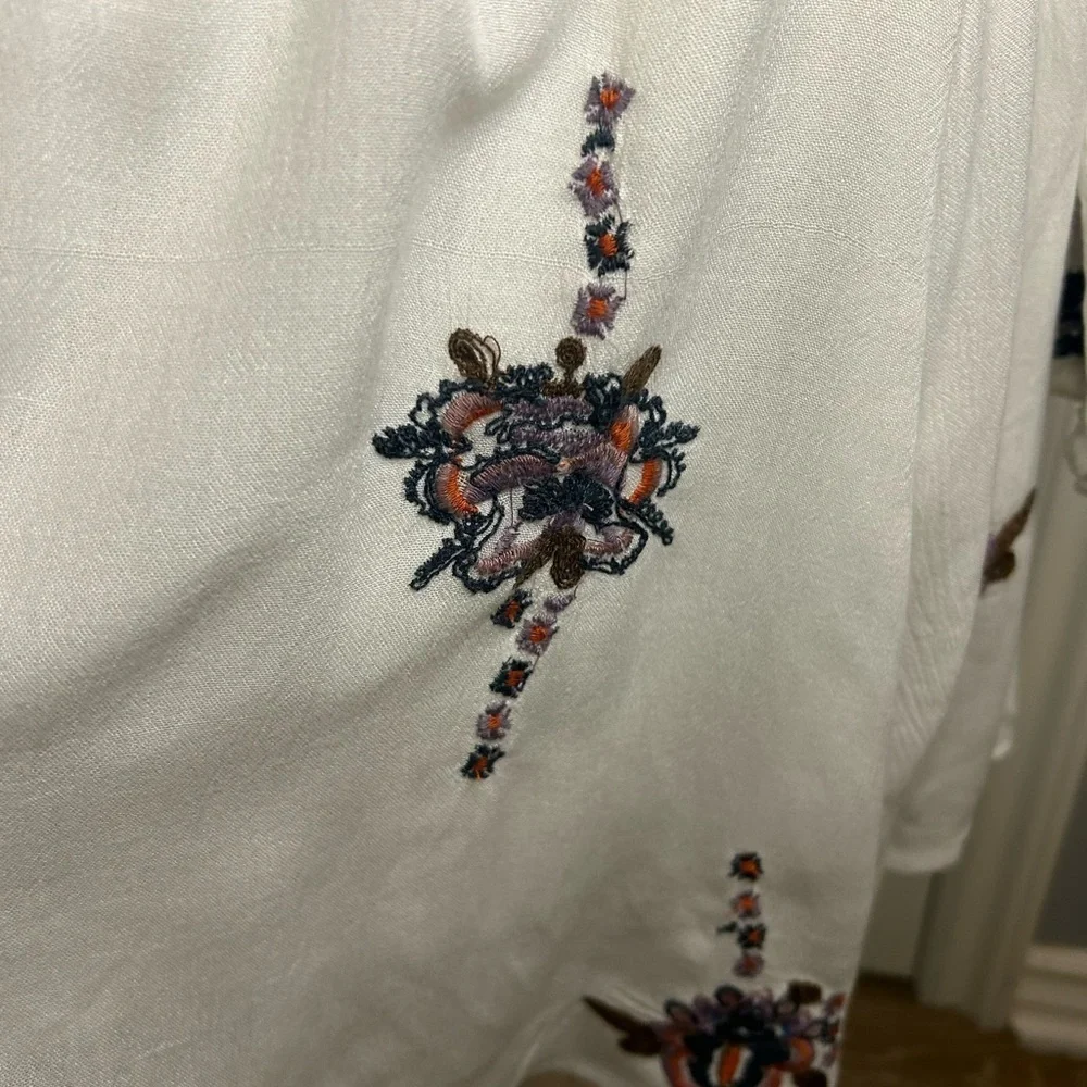 🤩Free People Long Sleeved Fully Lined Midi Dress w/ Floral Embroidery Size M - Picture 5 of 10